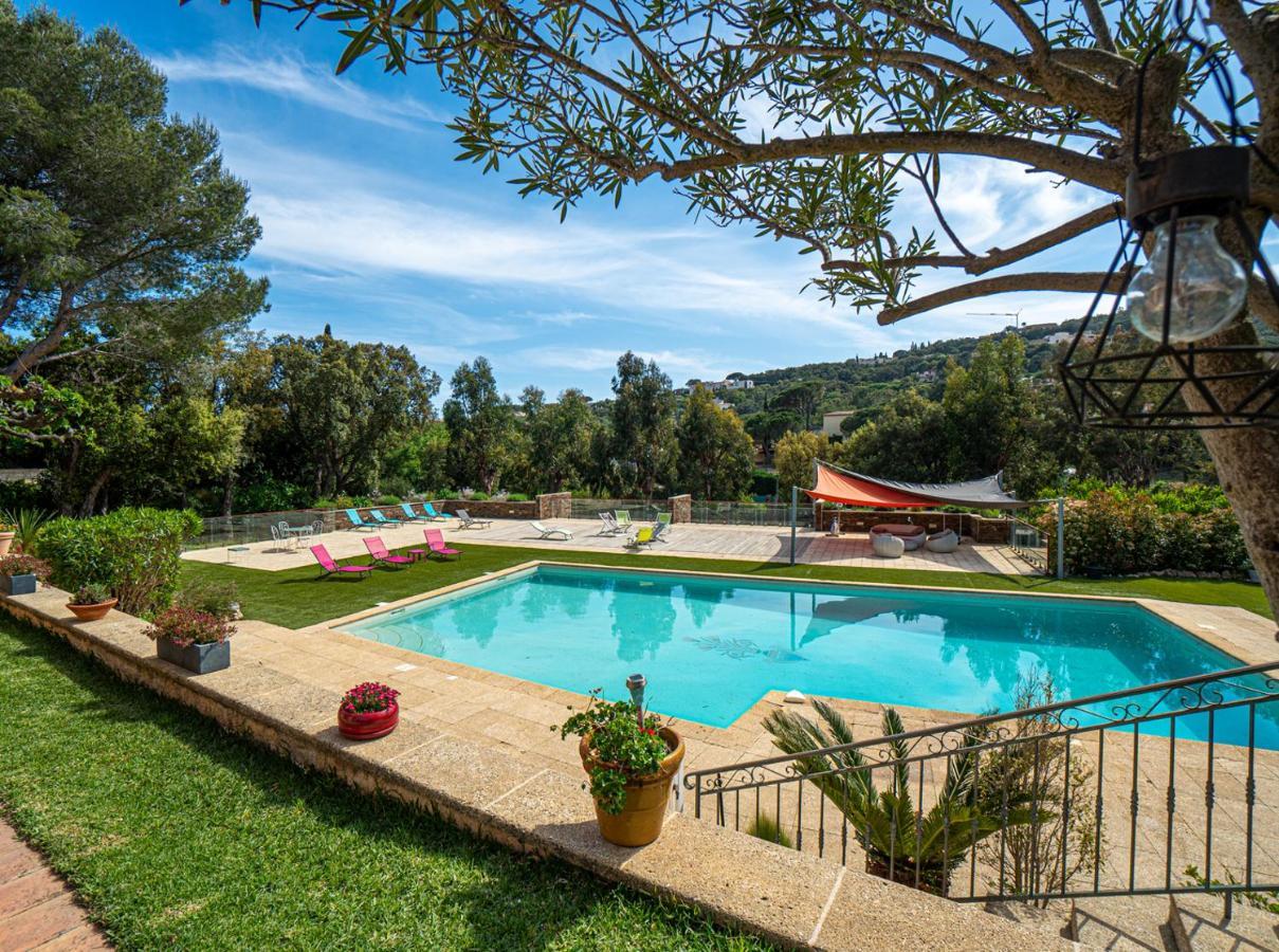 La Villa Romeo, Piscine Et Spa 圣马克西姆 外观 照片